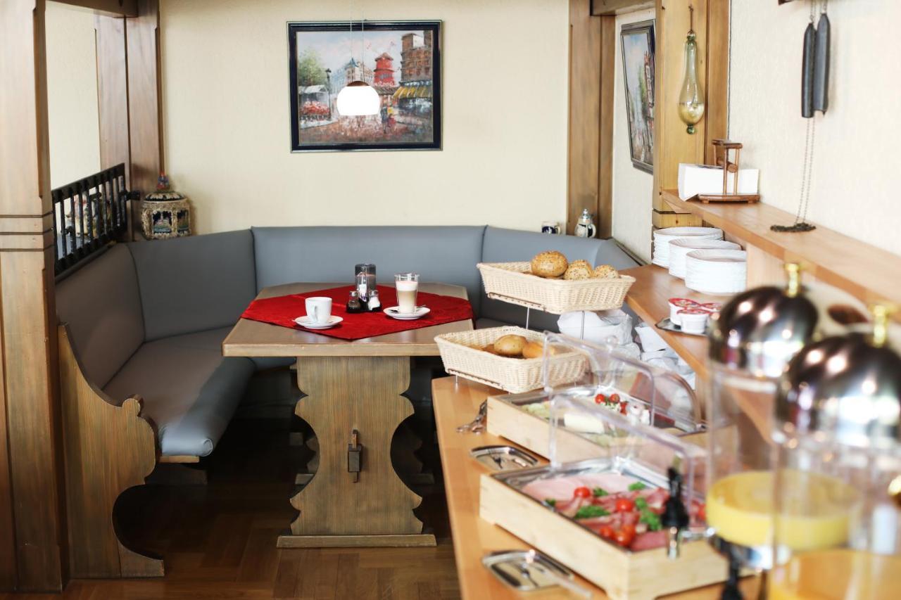 Hotel Restaurant Adler Stube ミュンスタータール エクステリア 写真