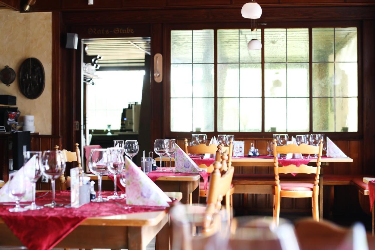 Hotel Restaurant Adler Stube ミュンスタータール エクステリア 写真