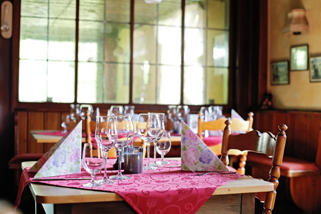 Hotel Restaurant Adler Stube ミュンスタータール エクステリア 写真