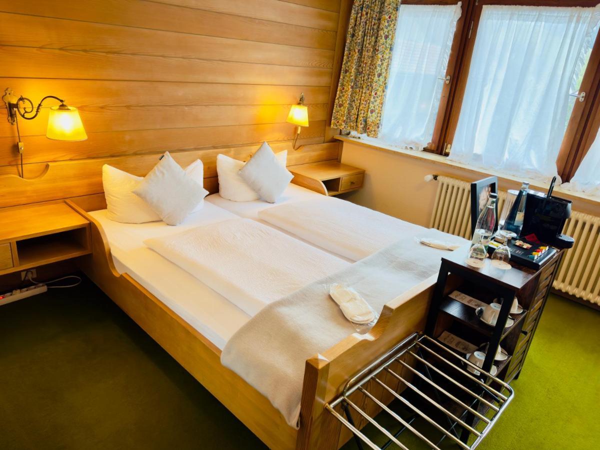 Hotel Restaurant Adler Stube ミュンスタータール エクステリア 写真